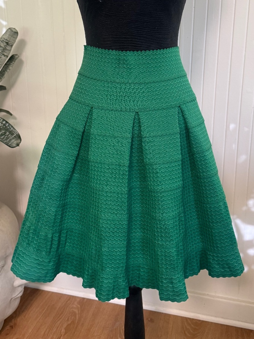 "Anthropologie Girls from Savoy Ponte Green Mini Skirt size XS/S